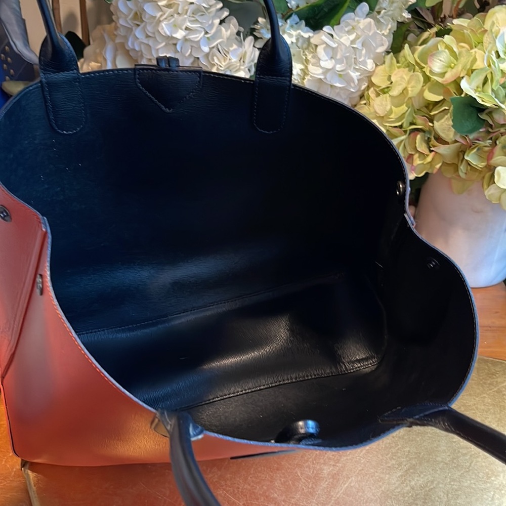 Longchamp Roseau Reversible Leather Tote Bag - Picture 15 of 16